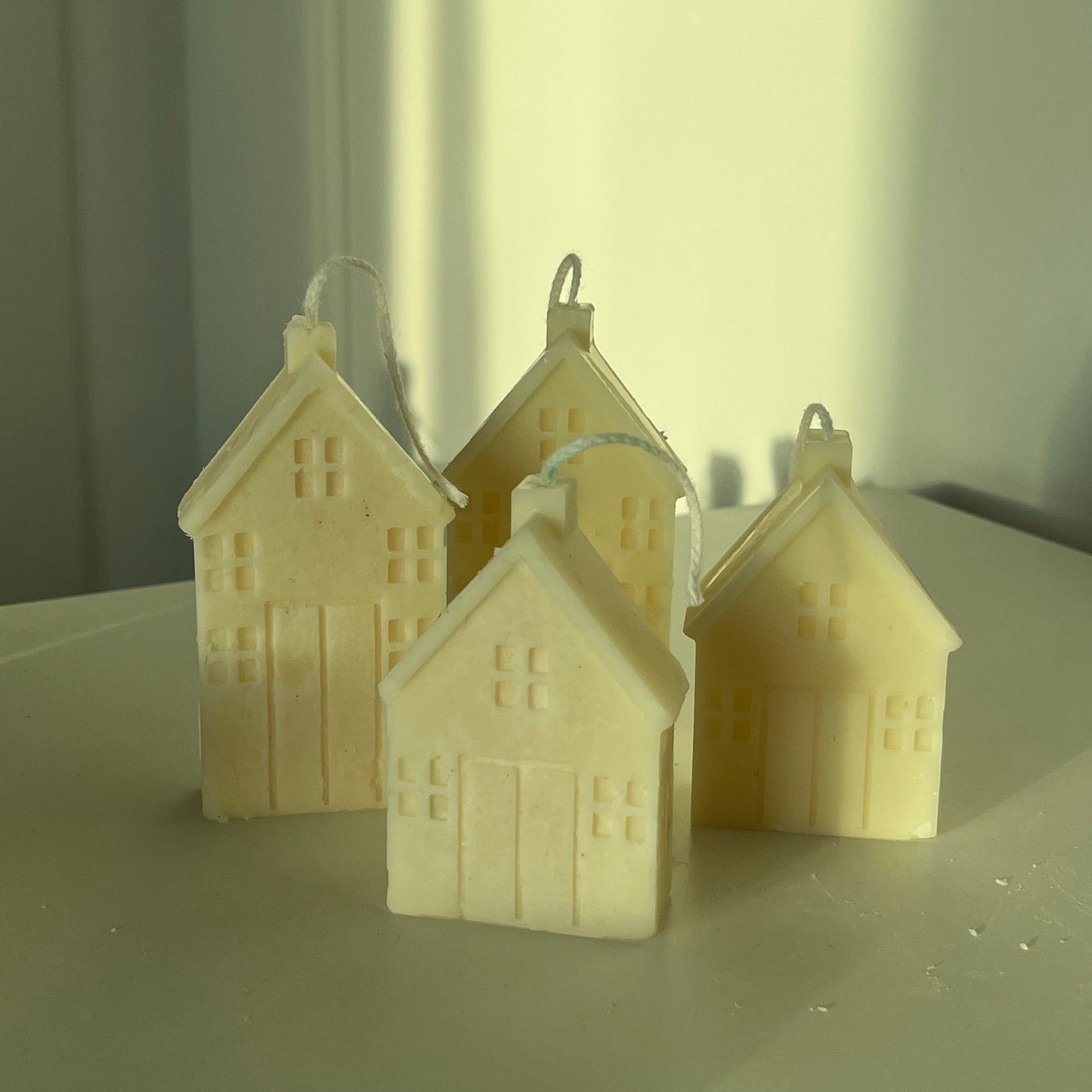 Lumânări în formă de casa